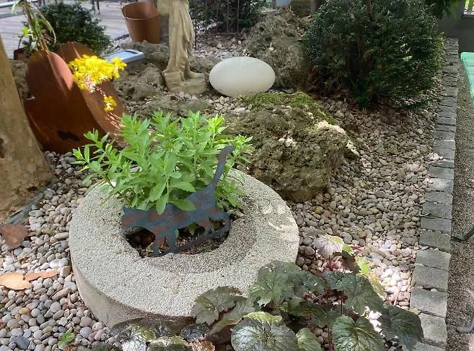 Zur Post Πανδοχείο